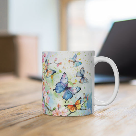 Schmetterlings Tasse Blumen – Farbenfrohe Kaffee Tasse mit Schmetterlingen und floralem Aquarell-Design