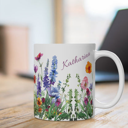 Personalisierte Wildblumen Tasse – Dein Name inmitten einer blühenden Blumenwiese