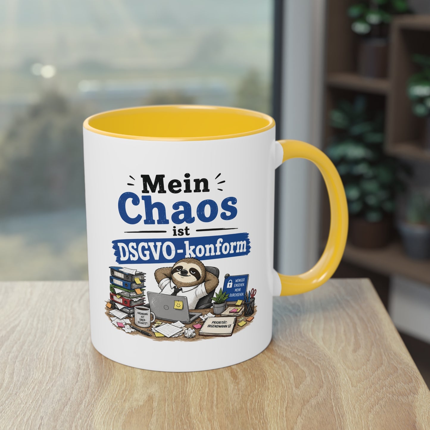 Tasse „Mein Chaos ist DSGVO-konform.“ – Lustige Bürotasse mit Humor