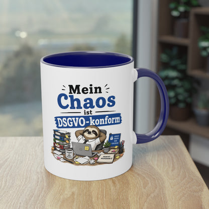 Tasse „Mein Chaos ist DSGVO-konform.“ – Lustige Bürotasse mit Humor
