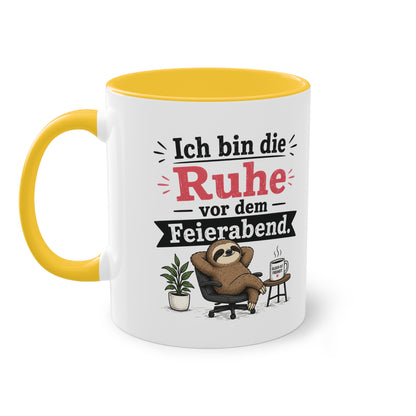 Tasse „Ich bin die Ruhe vor dem Feierabend.“ – Lustige Bürotasse mit Faultier-Motiv